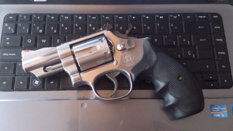   Hola chicos, como veo que falta un sub-foro de esta marca (lo hay de Glock, de 1911's, de Revólveres, 80