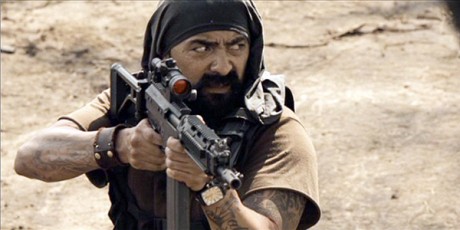 Compañeros,

En vista de las ganas de algunos (Elcafe, Wilcow, Vrakk, etc) por adivinar armas de películas 80