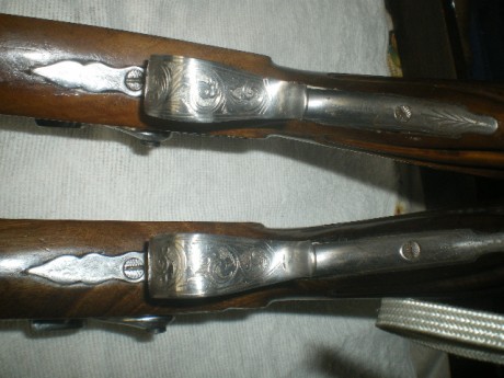 Hola vendo pareja de Pistolas de Duelo practicamente nuevas, en su caja no se de que Casa son pero pongo 21