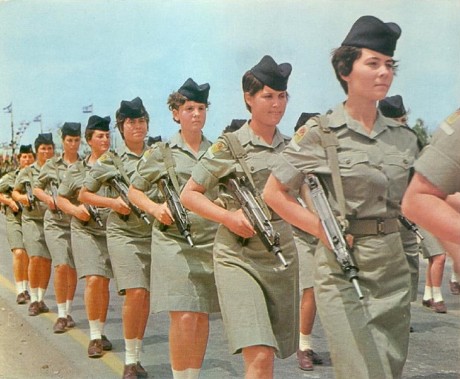 Hace unos días encontré por casualidad en una web extranjera un arma a la venta que hacía muchos años 80