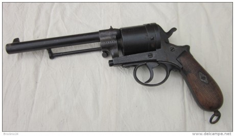Hace unos días encontré por casualidad en una web extranjera un arma a la venta que hacía muchos años 130