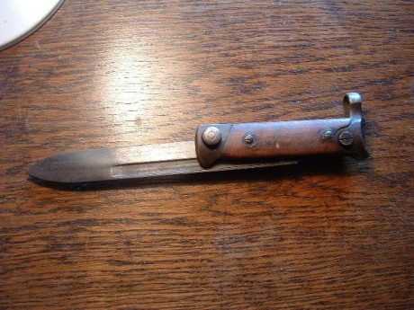 Hace unos días encontré por casualidad en una web extranjera un arma a la venta que hacía muchos años 11