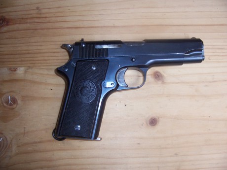 Hace unos días encontré por casualidad en una web extranjera un arma a la venta que hacía muchos años 80
