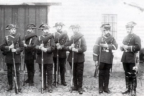 Hace unos días encontré por casualidad en una web extranjera un arma a la venta que hacía muchos años 130