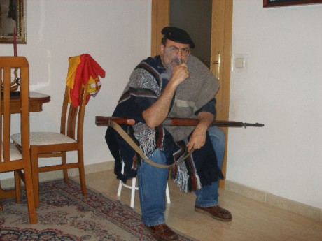  Ya que diversos foreros me han solicitado reabrir aquel viejo y exitoso hilo "Vernos las caras", 80