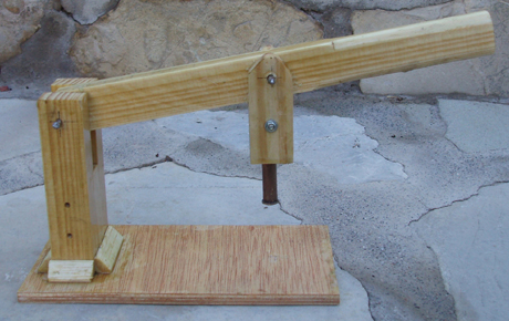 Hola a todos, he adquirido un revólver SB y aún no lo tengo. He empezado la construcción en madera de 20