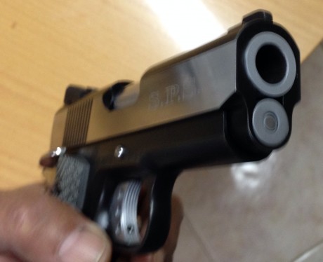 Tengo una SPS "Amigo" en 45ACP 3,5" cañón pesado.
Le he sustituido todo el piecerio x otro 01