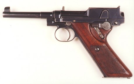 Hace unos días encontré por casualidad en una web extranjera un arma a la venta que hacía muchos años 31