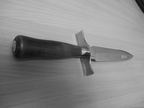 Un cuchillo, aunque no muy visto, de todos conocido, es el Macho Riojano.
Un cuchillo que se usaba tanto 91