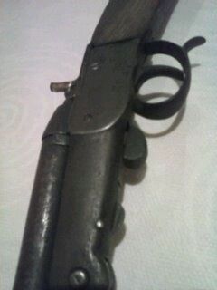 Buenos dias a todos soy nueva en esto asi que perdonarme por los errores. Tengo una escopeta antigua con 01