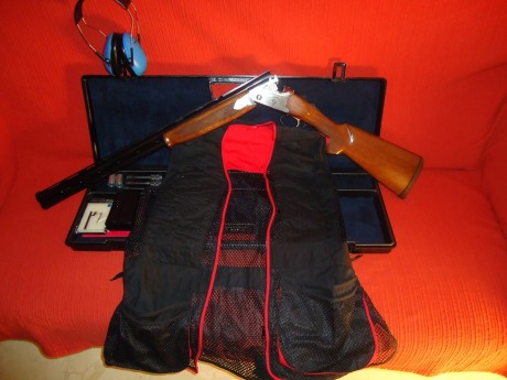Vendo lanber 2097 sporting (plato/caza) como nueva. La compré por capricho y he tirado 3 cajones de cartuchos 01