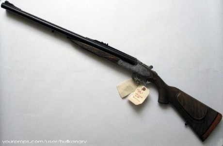 Me podéis decir cual es la marca y calibre del rifle express que sale en la peli the lost world-parque 00