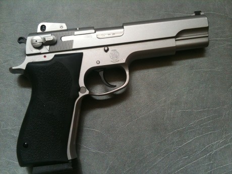   Hola chicos, como veo que falta un sub-foro de esta marca (lo hay de Glock, de 1911's, de Revólveres, 120