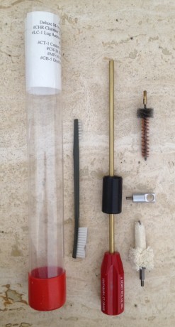 Está a  ESTRENAR  en sus paquetes originales.

PRECIO TODO:   60€   más envío.

KIT DE LIMPIEZA J. DEWEY:
 03