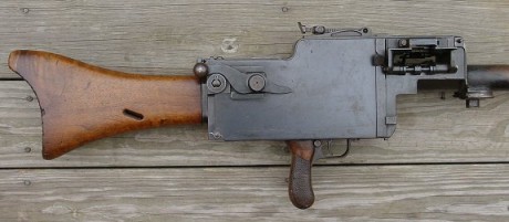 Hace unos días encontré por casualidad en una web extranjera un arma a la venta que hacía muchos años 162
