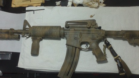 Hola,saco este nuevo tema,pues como yo,muchos de vosotros,amantes de las armas de corte tactico del 22,customizais,vestis,adornais 42