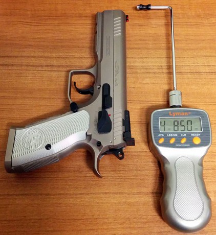 Hace poco he recibido mi nueva bicha, una Tanfoglio Stock III Special, ayer estaba mirando cargadores 61