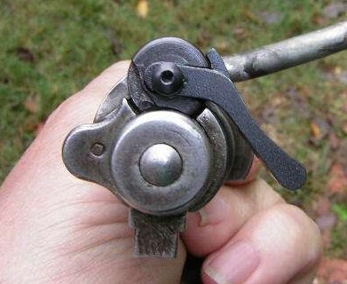 hola amigos, bueno vereis un amigo tiene un Brno accion mauser 98 del 30-06 me comento que en el corte 10