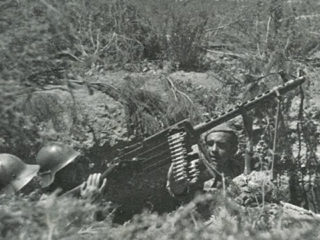 Hace unos días encontré por casualidad en una web extranjera un arma a la venta que hacía muchos años 150