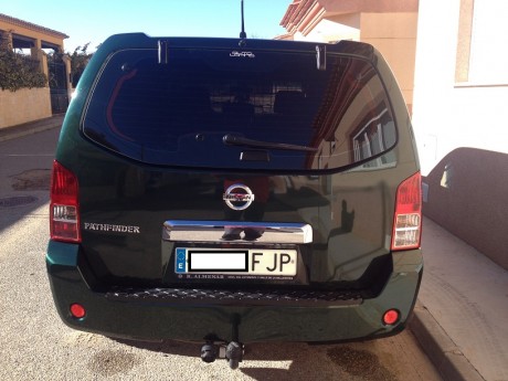 Hola a tod@s
Pongo en venta mi Nissan Pathfinder XE 2.5 DCi de 7 plazas.
El coche es del año 2007 y tiene 02