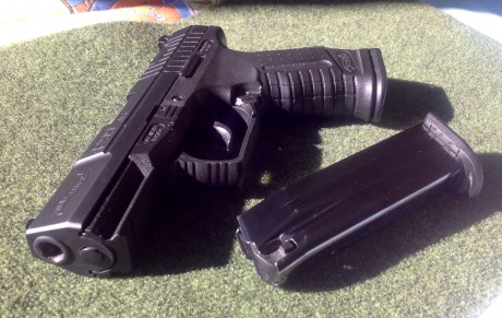 Un amigo me pide que  le  ayudé a vender su Walther P99 y le urge, ya que tiene otro capricho a la vista. 00