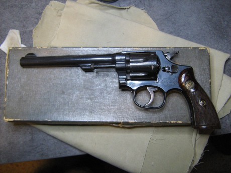 buenas, pues eso que cambio un revolver Rubi Inutilizado con certificado nominal de la G.C.
Va con su 10