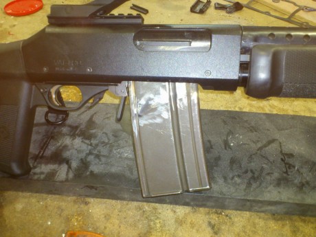 Hola a todos,escribo esto para mostraros una adaptacion que hice estos dias de un cargador de cetme C 00