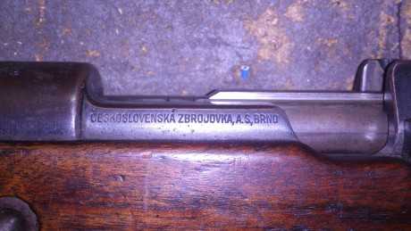 Buenas a todos.
Esta tarde he estado con un amigo, que quiere quitarse 2 viejos mausers que heredo. 
Poco 00