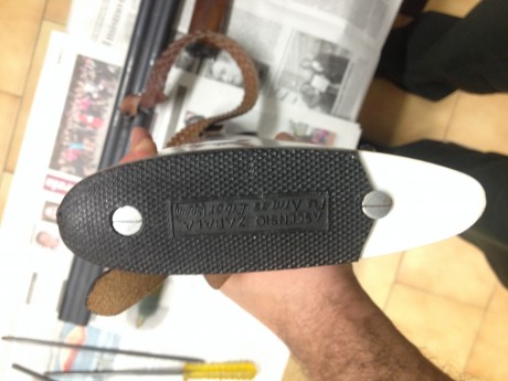 Buenas mi abuelo me ha regalado su escopeta, es una ASCENSIO ZABALA, creo que el modelo es AZHUR, mi problema 00