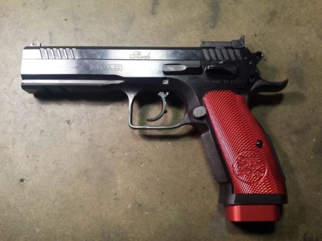 Abro este Hilo para que colguemos nuestras armas de IPSC, para que babeemos constantemente y veamos mejoras 130