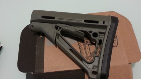 Muy buenas a todos, vendo por error en el color esta culata para AR15 y similares de la marca Magpul, 01