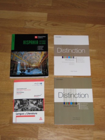 Vendo lote de libros para prueba de acceso a ciclos formativos de grado superior. Practicmaente nuevos 00