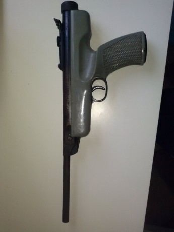 Hola compañeros, he restaurado una Pistola Diana modelo 5 que me ha dado un amigo, pero llevo una semana 01