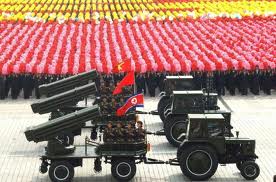 Hoy he visto el desfile del ejercito de Corea del Norte por su 60 aniversario y me he quedado sorprendido 01