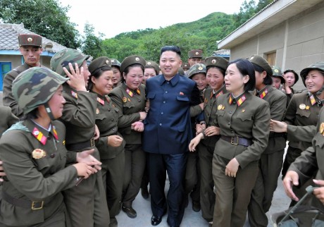 Hoy he visto el desfile del ejercito de Corea del Norte por su 60 aniversario y me he quedado sorprendido 20