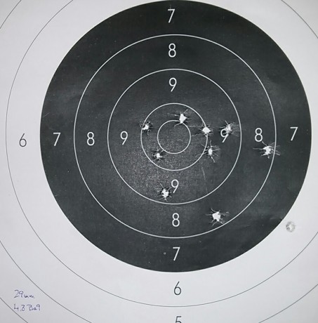 Sin lugar a dudas la pistola 9mm mas precisa de todos los tiempos es la SIG P210. Es imbatible en precisión 21