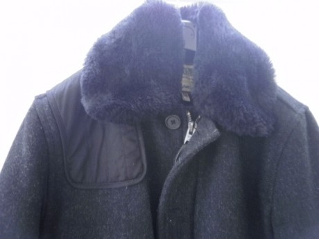 Actualizo con lo que queda ,Y REBAJO a ver si liquido,un chaqueton de lana SCHOTT con cuello de piel 8o 42