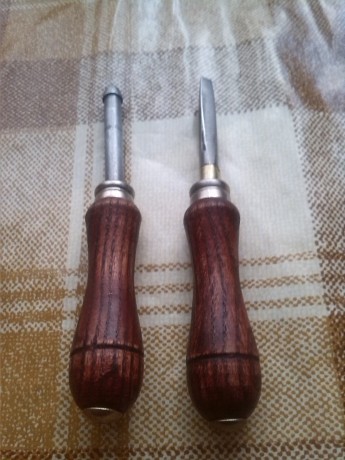  IMG_20240510_181113.jpg bancos de carga para remington y colt     30 euros y 15 euros el empistonador 02