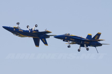 Pues eso, en este hilo pretendo deleitaros como amantes de los aviones de combate que sois muchos, con 22