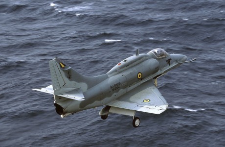 Pues eso, en este hilo pretendo deleitaros como amantes de los aviones de combate que sois muchos, con 40