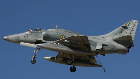Pues eso, en este hilo pretendo deleitaros como amantes de los aviones de combate que sois muchos, con 50
