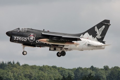 Pues eso, en este hilo pretendo deleitaros como amantes de los aviones de combate que sois muchos, con 122