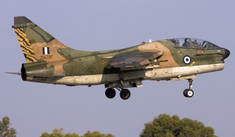 Pues eso, en este hilo pretendo deleitaros como amantes de los aviones de combate que sois muchos, con 10