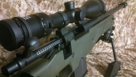 VENDO UN FANTASTICO RIFLE REMINGTON CON CAÑON FLUTEADO DE 26¨ CON FRENO DE BOCA EN CALIBRE 308.ESTA MONTADO 01