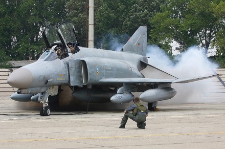 Pues eso, en este hilo pretendo deleitaros como amantes de los aviones de combate que sois muchos, con 80