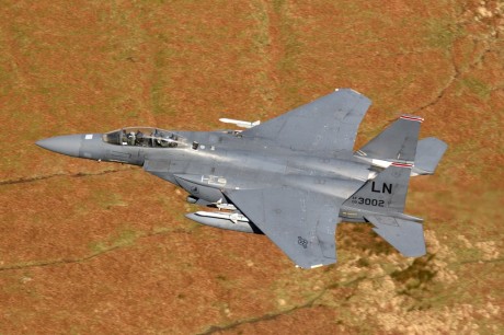 Pues eso, en este hilo pretendo deleitaros como amantes de los aviones de combate que sois muchos, con 130
