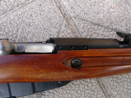 El Mosin-Nagant ..
es un rifle militar accionado por cerrojo, con cargador de cinco proyectiles, que 120