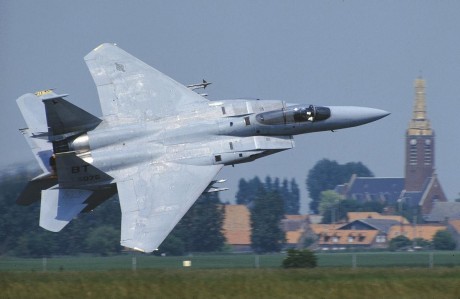 Pues eso, en este hilo pretendo deleitaros como amantes de los aviones de combate que sois muchos, con 160