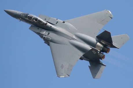 Pues eso, en este hilo pretendo deleitaros como amantes de los aviones de combate que sois muchos, con 31