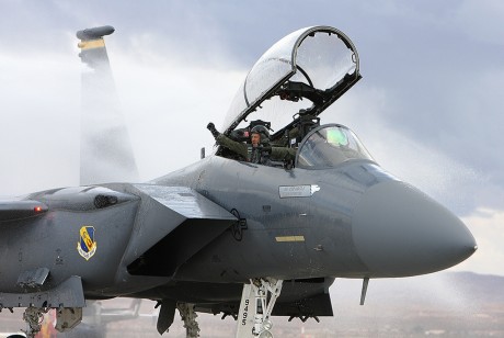 Pues eso, en este hilo pretendo deleitaros como amantes de los aviones de combate que sois muchos, con 50
